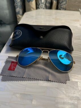 Ray-Ban Women’s Aviator Sunglasses - Blue Lenses, Gold Frame